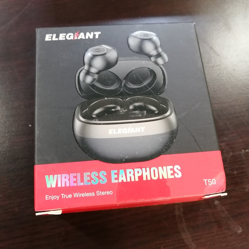 Brand New wireless earbud bluetooth in-ear headphone with charge case